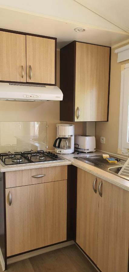 Mobil Home Climatise 6 Personnes La Roque-d'Antheron Exterior foto
